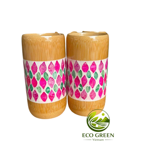 Tasse en bambou naturel faite à la main, décorée de morceaux de coquillages colorés, pour maisons de style côtier, boutiques, spas et centres de villégiature - Product Image 3