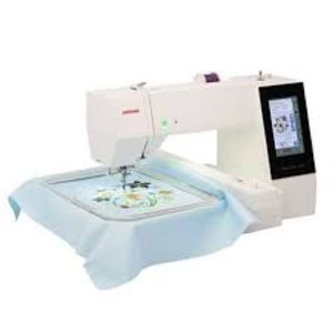 DISPONIBLE AHORA Máquina de Bordar Memory Craft 500E - Product Image 1