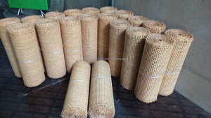 Rouleau de cannage en rotin naturel idéal pour la fabrication de meubles, les panneaux de placard, les travaux manuels et la vente en gros à grand volume - Product Image 5