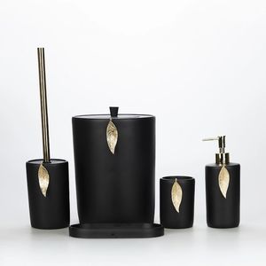 ชุดอุปกรณ์ห้องน้ำเรซิ่นสีดำและสีทองเพ้นท์มือรักษ์โลก สไตล์โมเดิร์น - Product Image 2