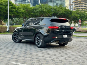 แลนด์โรเวอร์ เรนจ์โรเวอร์ ฟิร์สต์ อิดิชั่น P400 ปี 2025 ใหม่เอี่ยม เครื่องยนต์เบนซิน 3.0 ลิตร เทอร์โบ 400 แรงม้า เกียร์อัตโนมัติ หลังคาพาโนรามิกซันรูฟ ไฟ LED พวงมาลัยซ้าย เบาะหนัง - Product Image 2