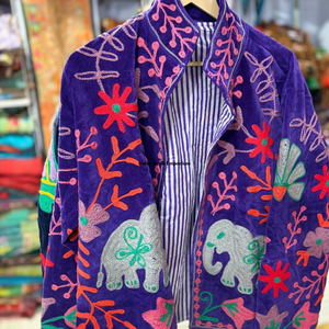 Chaqueta de algodón Suzani hecha a mano en India, chaqueta corta bordada a mano, abrigo unisex, chaqueta corta Suzani hecha a mano - Product Image 6