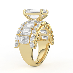 Anillo Majestic con Diamante de Corte Esmeralda de 3.05 Quilates, Diseño de Varias Filas con Acentos en Forma de Pera, Borde Festoneado, Ancho, en Oro Blanco, Joyería de Lujo - Product Image 4