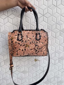 Sac à main Speedy en cuir sculpté à la main, style Gypsy Boho, fait main, couleur marron, élégant, multi-usages, vente en gros - Product Image 5