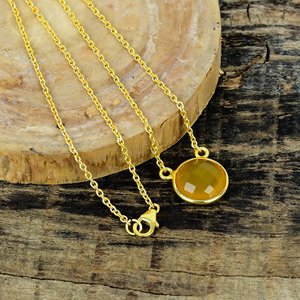 Collier avec pendentif en chalcédoine jaune naturelle de forme ronde, chaîne en argent sterling 925 plaqué or 18 carats - Product Image 2