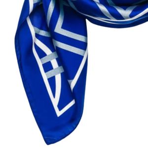 Pañuelo para el Cuello Zeta Phi Beta, Estilo Seda Azul, Pañuelo Cuadrado Ligero, Elegante y Moderno, Accesorio con Estilo - Product Image 2