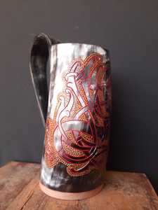 Jarra de Cuerno Ecológica de Estilo Chino Tradicional con Diseño de Dragón Rojo y Dorado para Cerveza, Café o Uso en Bodas - Product Image 2