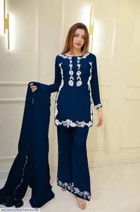 Conjunto de Salwar Kameez de Seda Bordada Étnica para Mujer, Diseño Floral, Kurta, Pantalón y Dupatta, Estilo Modesto para Uso Diario y Bodas - Product Image 4
