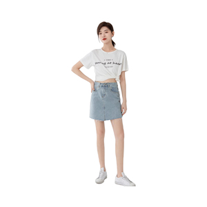 Mini-jupes tendance en gros pour femmes, style urbain sexy, en jean plissé respirant, taille décontractée, avec bouton et ceinture - Product Image 1