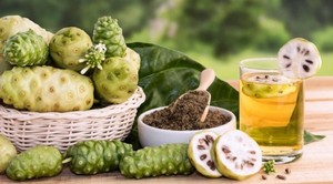 Jugo de Noni Vietnamita Puro de Exportación - 100% Fruta Fresca Real Sin Químicos Para el Desayuno - Product Image 5