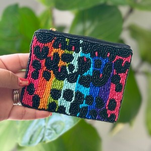 Bolso de Mano Bordado para Novia, Ecológico y Hecho a Mano, Elegante Cartera de Boda para Novia e Invitados por Tradebyd - Product Image 1