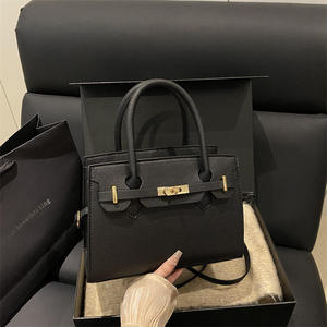 Sac bandoulière rétro en cuir véritable fait main, style messager, fermeture éclair sécurisée, motif losanges, durable, décontracté, pour voyage - Product Image 2