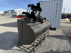 Bac hydraulique inclinable et rotatif de 84 pouces, série 250 E250BT84, pour excavatrices - Product Image 3
