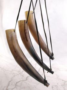 Chope en corne de Viking rustique artisanale, couleur naturelle, durable, taille personnalisée, authentique, réplique médiévale, récipient à boisson, bière - Product Image 3