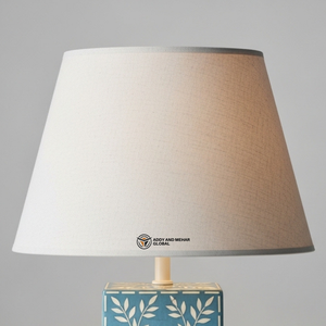 Lampe de luxe bleue à incrustations florales |   Lampe de table artisanale pour intérieurs élégants - Product Image 4