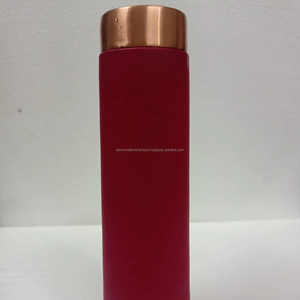 Bouteille en cuivre indien écologique pour la cuisine et la table Bouteilles d'eau en métal pur cuivre - Product Image 1
