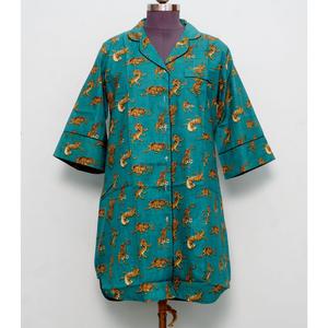 เสื้อคลุมกิโมโนแขนสั้นคอวีผ้าฝ้าย 100% สวมใส่สบาย พิมพ์ลายเสือ สำหรับผู้หญิง เนื้อผ้าบางเบา ระบายอากาศได้ดี เหมาะสำหรับฤดูใบไม้ผลิ ฤดูร้อน ฤดูหนาว - Product Image 1