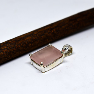 Wholesale Natural <b>Rose</b> <b>Quartz</b> Pendant 925 Sterling Silver Handmade Rectangular Pink Gemstone Pendant Vintage Crystal <b>Jewelry</b> - Product Image 3