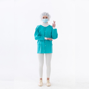 เสื้อกาวน์แพทย์แบบใช้แล้วทิ้ง OEM 2026 แบบสั่งทำพิเศษ พร้อมกระดุม ได้รับการรับรอง ขนาดผู้ใหญ่ 120*140 ผลิตโดย TRIOTAKE INDUSTRY 95% - Product Image 3