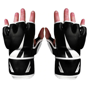 Guantes Profesionales de Cuero para MMA y Grappling - Mitones de Combate de Medio Dedo con Logotipo Personalizado para Muay Thai, Kickboxing y Artes Marciales - Product Image 3
