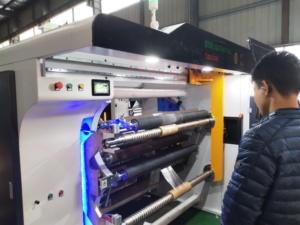 เครื่องตัดและกรอม้วนฟิล์มพลาสติกแบบยืดหยุ่น เช่น PET, PE, <span class=keywords><strong>CPP</strong></span>, ฟิล์มพลาสติก, ฟิล์มพิมพ์ - Product Image 3