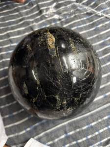 Esferas de Turmalina Negra Grandes de Alta Calidad al por Mayor, Piedras Naturales, Cristales, Artesanías Decorativas, Rocas de Reiki, Feng Shui Shadow - Product Image 3