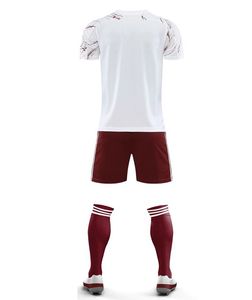 Ensemble maillot et short de foot personnalisé par sublimation, rouge et noir, respirant, polyester, adulte unisexe - Product Image 5