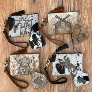 ชุดรวมพวงกุญแจหนังวัวแบบตะวันตกพร้อมสายคล้องข้อมือสลักด้วยเลเซอร์กระเป๋าหนังวัวมีสไตล์ - Product Image 2