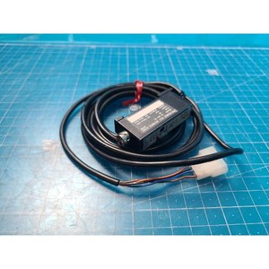 Amplificador de Sensor de Fibra Óptica KEYENCE CORP FS2-62 Usado Como Es, Piezas de Equipos Semiconductores Legados - Product Image 1