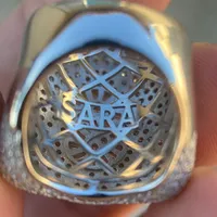 Bague Statement avec Symbole Dollar, Moissanite Audacieuse, Bijoux Hip Hop Classiques pour Femme, Motif Sac d'Argent, Plaqué Or Jaune, Sans Nickel, Solide