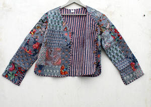 เสื้อแจ็คเก็ตผ้าฝ้ายควิลท์ทำมือสไตล์วินเทจ เสื้อแจ็คเก็ตแขนยาวผ้าฝ้ายสไตล์วินเทจจากเมืองชัยปุระ - Product Image 3