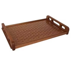 Bandeja de Servir de Madera Ecológica Biodegradable, Acabado Pulido, Borde Festoneado, Apta para Contacto con Alimentos, Uso Residencial - Product Image 4