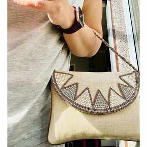 Sac à main artisanal indien de luxe, accessoire de mode décontracté pour le quotidien, avec poignée baguette en perles de verre colorées, accessoire d'art en cristal durable - Product Image 2