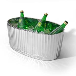Élégante glacière ovale côtelée en métal argenté pour refroidir le vin et la bière lors de fêtes – Acier inoxydable ondulé moderne - Product Image 2