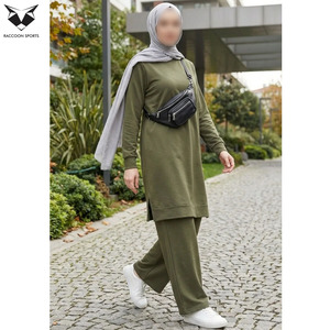 Conjunto Deportivo Minimalista Verde Oliva para Mujer, Túnica de Manga Larga y Pantalones Anchos, Ropa Casual para Estar en Casa - Product Image 5