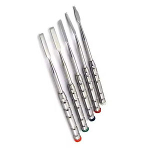Juego de Cinceles Manuales Reutilizables para Huesos, Instrumentos Quirúrgicos Ortopédicos de Acero Inoxidable con Certificación CE para Corte Óseo, Uso Médico Hospitalario - Product Image 1