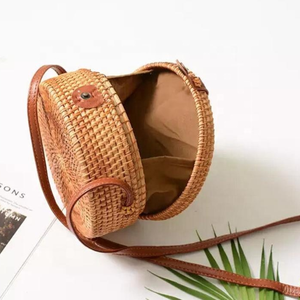Bolso de Ratán Hecho a Mano Natural |   Bolso Tote de Hombro Cruzado Tejido para Mujer |   Proveedor Directo de Fábrica en Vietnam - Product Image 3