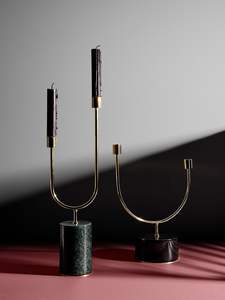 Portavelas de Latón de Lujo con Brillo, Soporte de Latón Hecho a Mano con Estilo Herencia, Portavelas de Latón con Toque Real, Soporte de Latón para Velas Atemporal - Product Image 4