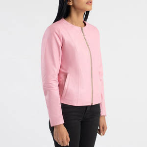 Veste en cuir matelassée avec fermeture éclair asymétrique, veste bomber légère en cuir vegan, blazer en cuir surdimensionné - Product Image 2