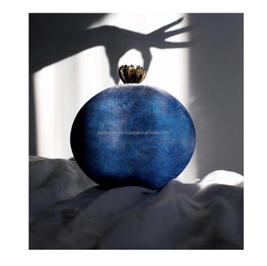 Bolso de mano de resina personalizado con logotipo personalizado Regalo perfecto y accesorio de fiesta para suministro mundial desde India - Product Image 1