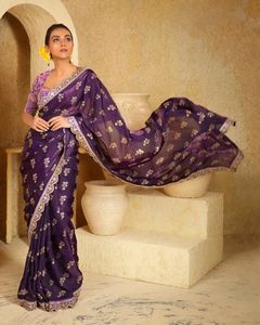 Sarees de tela satinada Fendi de primera calidad con bordado de lentejuelas en toda la prenda, borde con lentejuelas y estampado Kalamkari. - Product Image 3