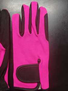 ถุงมือขี่ม้าเด็กคุณภาพสูง สำหรับเด็กอายุ 10 ถึง 12 ปี  ด้านหน้าทำจากผ้า Amara (ไนลอนผสมขนแกะ) ด้านหลังแบบยืดได้ 4 ทิศทาง - Product Image 4