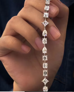 กำไลข้อมือเพชรเทียม Orelia Luxe Lab Grown Diamond ชุบโรเดียม เงินแท้ 925 ประดับมรกต เครื่องประดับหรูหราสำหรับทุกเพศ เหมาะสำหรับงานแต่งงานและงานปาร์ตี้ - Product Image 3