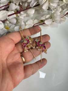 ต่างหูมุกเคลือบสีเขียวคุณภาพส่งออก งานแฮนด์เมด ดีไซน์โดดเด่น แฟชั่นเครื่องประดับ มีจำหน่ายในราคาที่แข่งขันได้ - Product Image 4