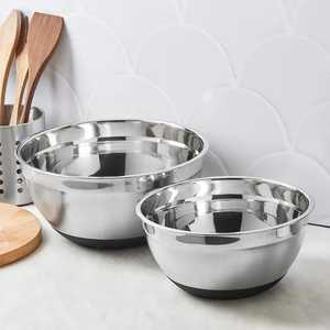 Bol mélangeur incliné en acier inoxydable avec rebord oblique – Bassine de service moderne pour salades, fruits et présentation alimentaire - Product Image 2