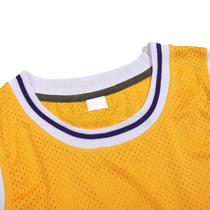 Maillot de basket-ball de qualité supérieure pour hommes, respirant, 100 % polyester, fabriqué au Pakistan - Product Image 3