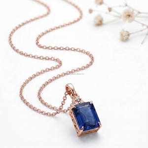 Colgantes y Dijes Finos de Zafiro Corte Esmeralda Premium en Oro Blanco de 14K, Joyería de Lujo Virgo Wisdom, Regalo Tesoro de Septiembre 2026 - Product Image 3