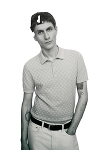 T-shirt pour homme à col ajusté et manches courtes en tricot texturé de golf ODM & OEM de marque personnalisée 100% coton à patte de boutonnage disponible à la vente - Product Image 4