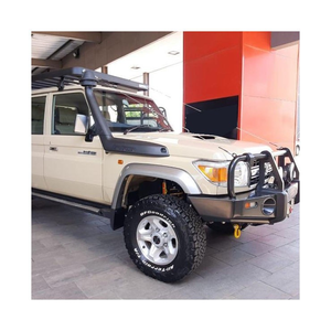 Pick-up 2022 d'occasion en excellent état, transmission intégrale, turbo diesel, automatique, sièges en cuir, intérieur clair R17, à vendre - Product Image 2