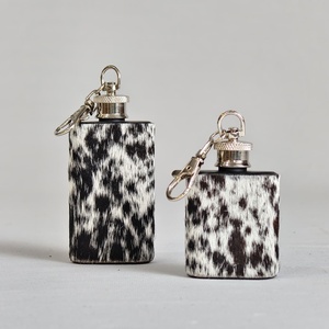 Botella de pelo de caballo con tapa metálica y clip de mosquetón, diseño blanco y negro, botella portátil - Product Image 5